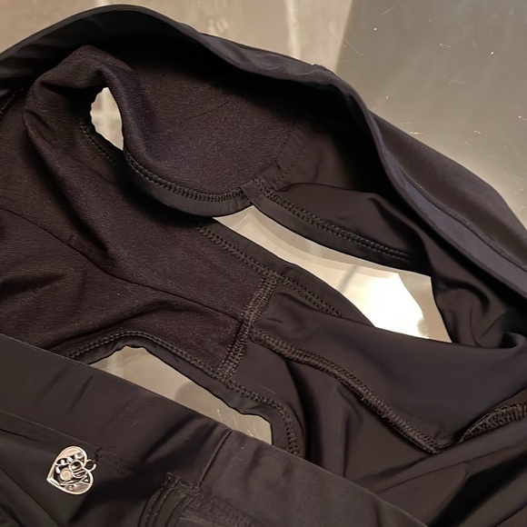 Body Glove, L, Smoothies Sidekick,navy swim bottoms, sporty trim, booty, as new. - Picture 7 of 7